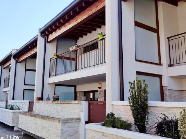 Villa Schiera in vendita a San Antonio, Pordenone