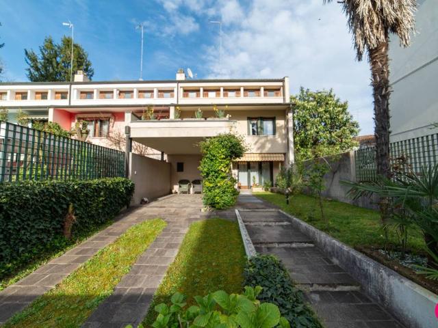 Villa Schiera in vendita a Rorai Grande, Pordenone