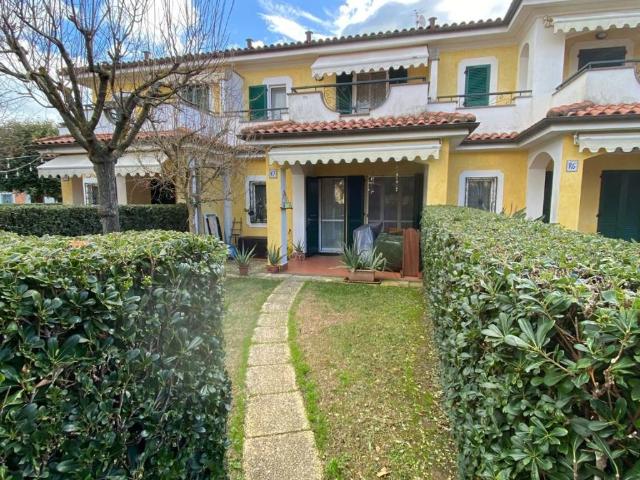 Villa Schiera in vendita a Marche, Macerata