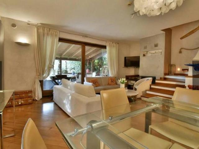 Villa Schiera in vendita a Marche, Macerata