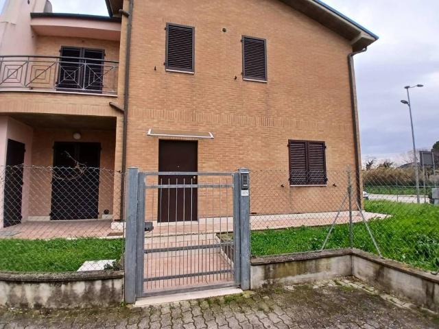 Villa Schiera in vendita a Faleriense, Marche