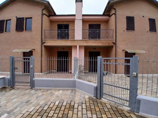 Villa Schiera in vendita a Faleriense, Marche