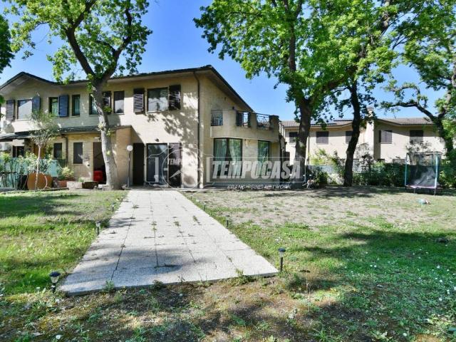 Villa Schiera in vendita a Faleriense, Marche