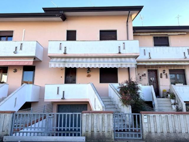 Villa Schiera in vendita a Porto Viro, Veneto
