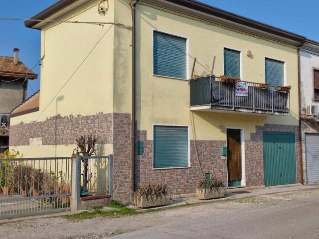 Villa Schiera in vendita a Porto Viro, Veneto