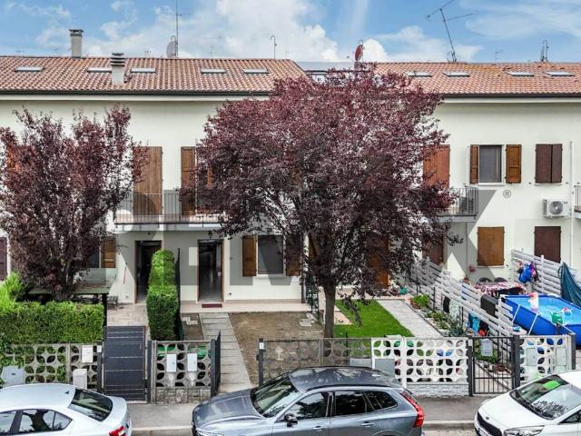Villa Schiera in vendita a Portomaggiore, Reggio Emilia