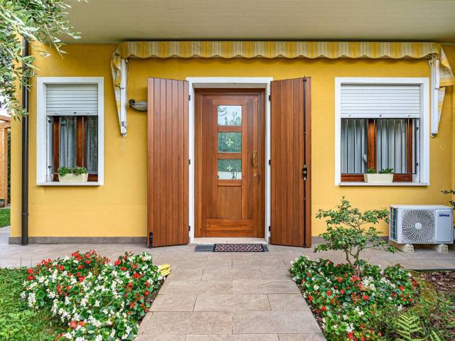 Villa Schiera in vendita a Pove del Grappa, Vicenza