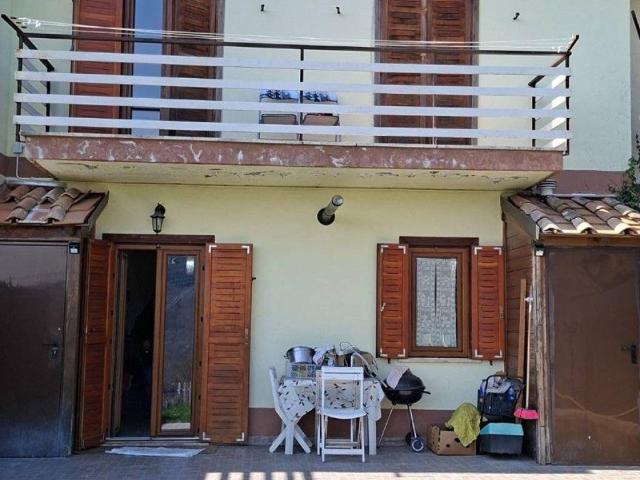 Villa Schiera in vendita a Pratarione, Lazio