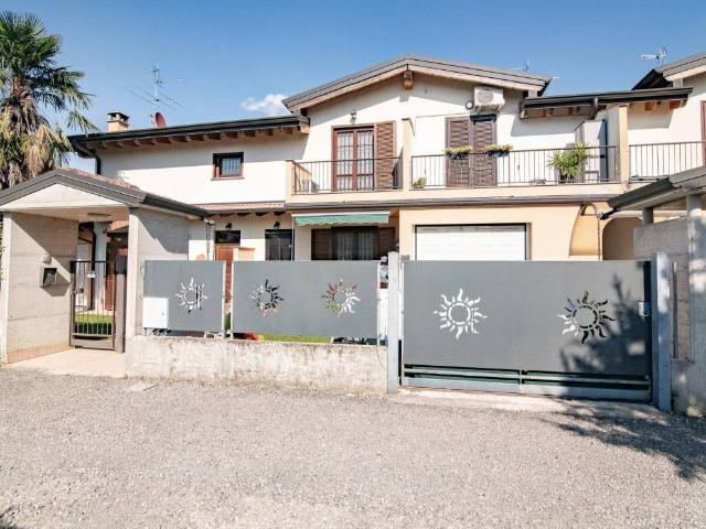 Ville Schiera in vendita a Pozzo D'adda, Bettola di Pozzo d'Adda