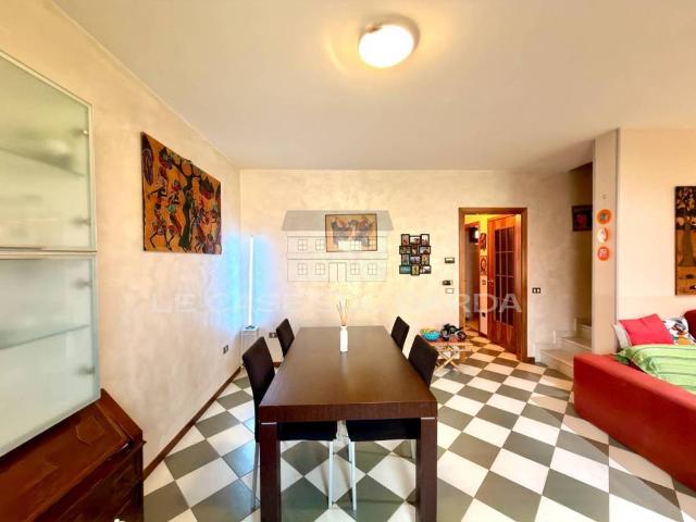Villa Schiera in vendita a Pozzolengo, Lombardia