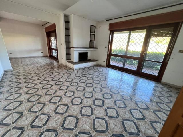 Villa Schiera in vendita a Pozzuoli, Campania