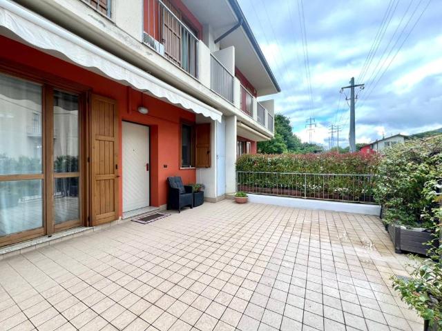 Villa Schiera in vendita a Pradalunga, Lombardia
