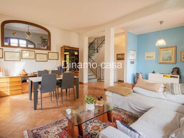 Villa Schiera in vendita a Prato, Toscana