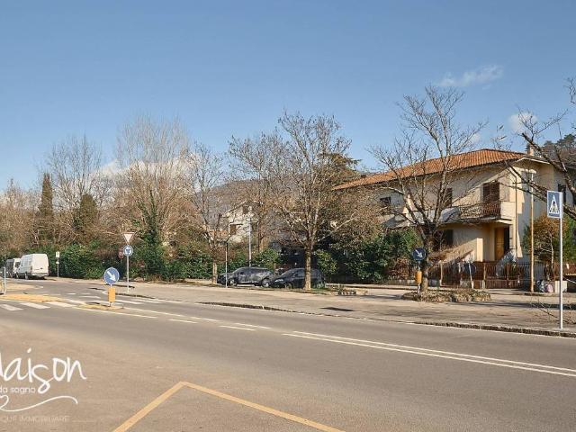 Villa Schiera in vendita a Prato, Toscana