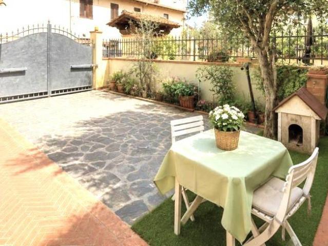 Villa Schiera in vendita a Le Badie, Prato