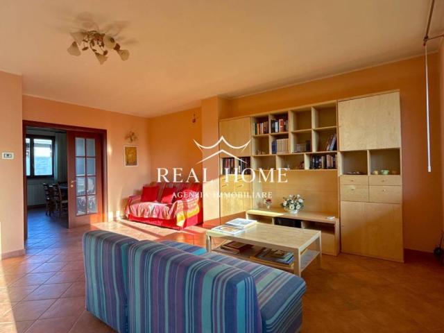 Villa Schiera in vendita a Prato, Toscana