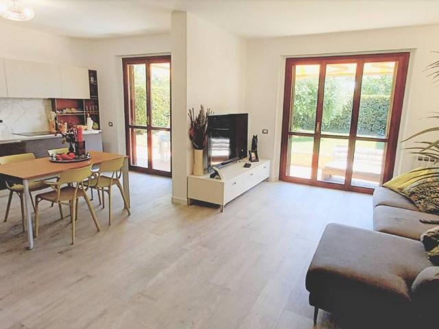 Villa Schiera in vendita a Prato, Toscana