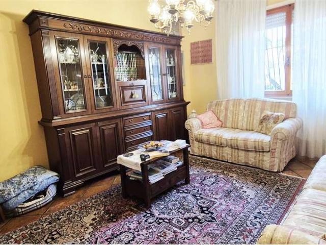 Villa Schiera in vendita a Prato, Toscana