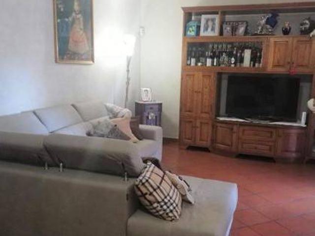 Villa Schiera in vendita a Le Calvane, Prato