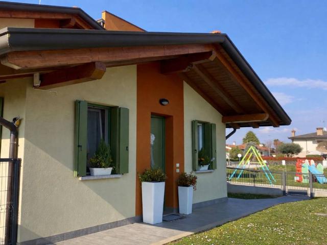 Villa Schiera in vendita a Pravisdomini, Friuli-Venezia Giulia