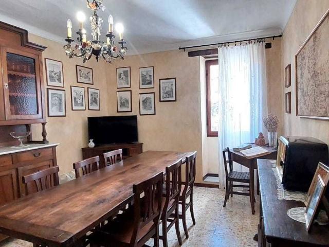 Villa Schiera in vendita a Prelà, Liguria