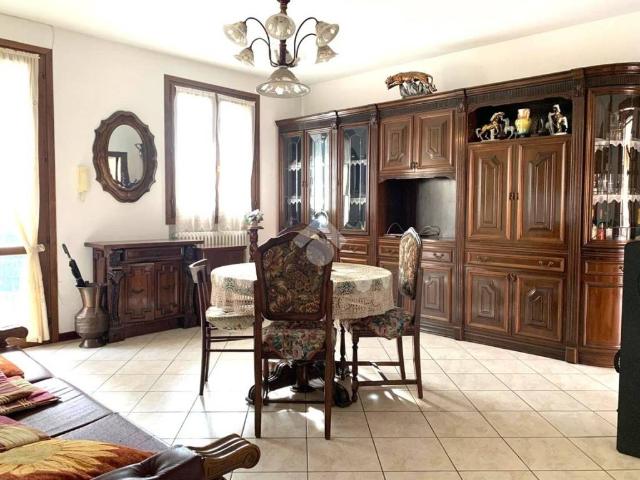 Villa Schiera in vendita a Unione dei comuni del Distretto Ceramico, Prignano Sulla Secchia