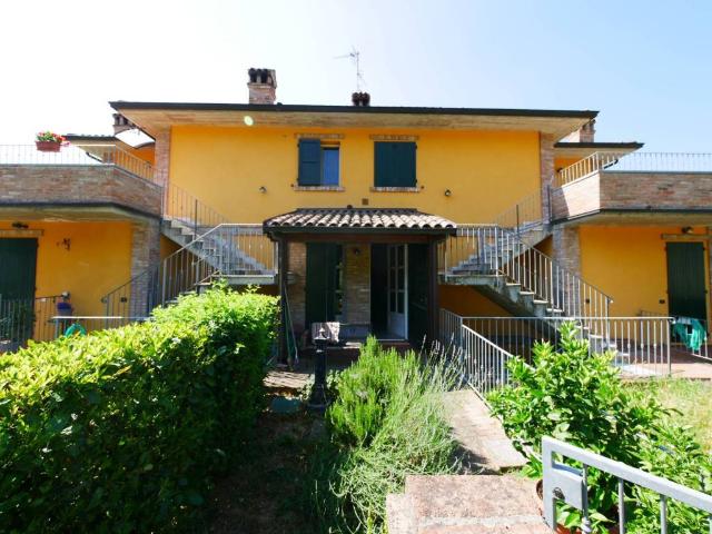 Villa Schiera in vendita a Unione dei comuni del Distretto Ceramico, Prignano Sulla Secchia