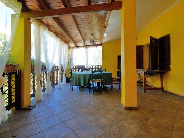 Villa Schiera in vendita a Pula, Sardigna/Sardegna