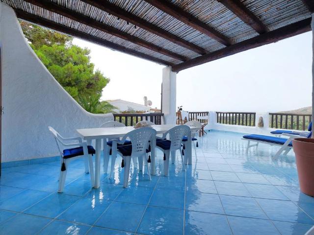 Villa Schiera in vendita a Pula, Sardigna/Sardegna
