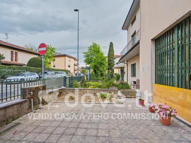 Villa Schiera in vendita a Quarrata, Toscana