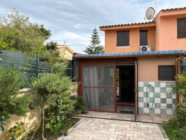 Villa Schiera in vendita a Sant'Andrea, Quartu Sant'elena