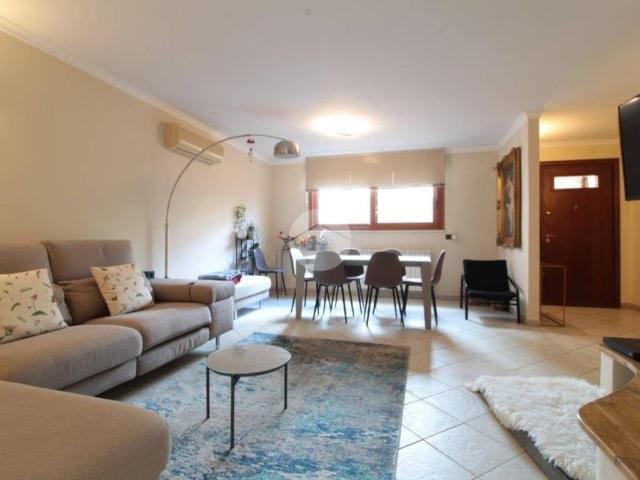 Villa Schiera in vendita a Quartu Sant'elena, Sardigna/Sardegna