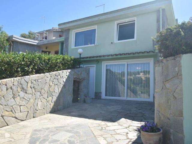 Villa Schiera in vendita a Niu crobu, Quartu Sant'elena