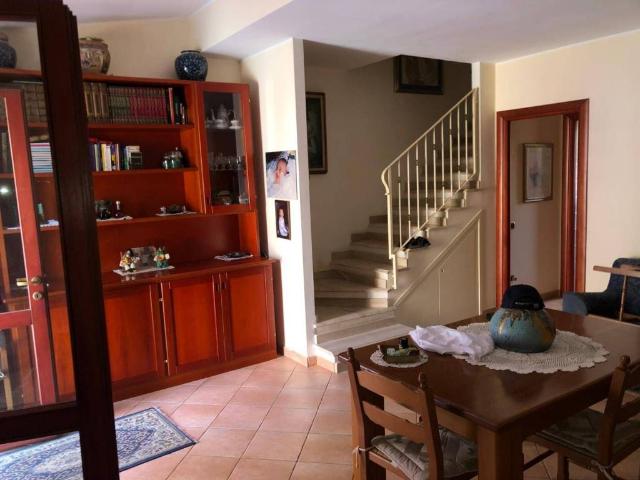 Villa Schiera in vendita a Quartu Sant'elena, Sardigna/Sardegna