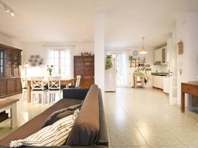 Villa Schiera in vendita a Quartu Sant'elena, Sardigna/Sardegna