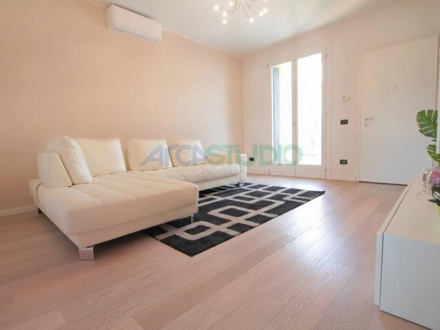 Villa Schiera in vendita a Quinto Vicentino, Veneto