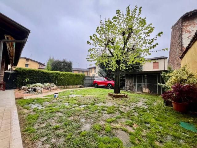 Villa Schiera in vendita a Quinzano d'Oglio, Brescia