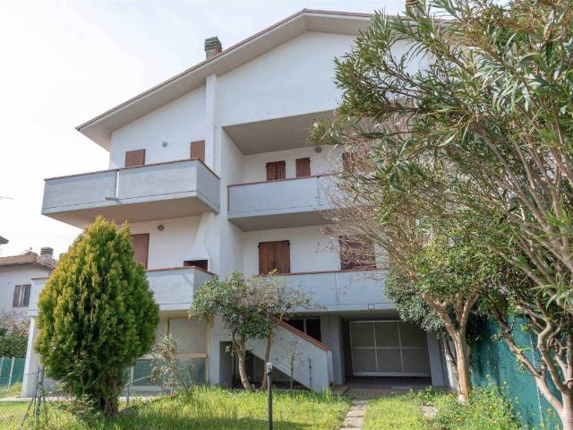 Villa Schiera in vendita a Ravenna, Reggio Emilia