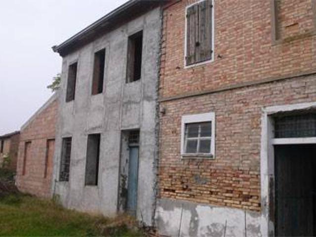 Villa Schiera in vendita a Ravenna, Reggio Emilia