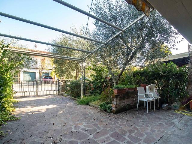 Villa Schiera in vendita a Ravenna, Reggio Emilia