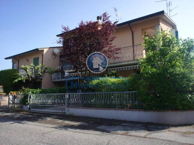 Villa Schiera in vendita a Ravenna, Reggio Emilia