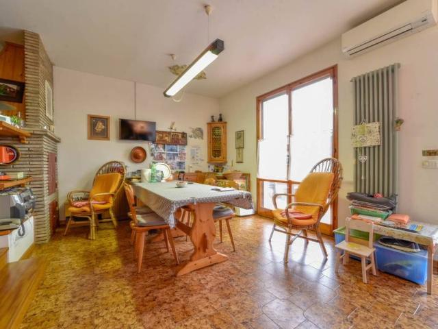 Villa Schiera in vendita a Ravenna, Reggio Emilia