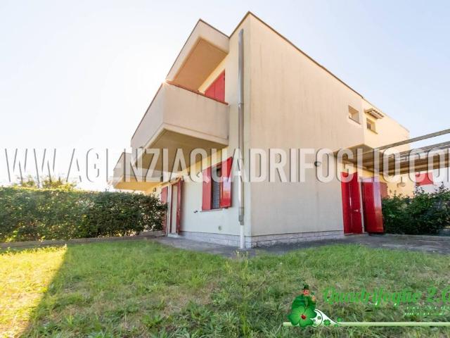 Villa Schiera in vendita a Ravenna, Reggio Emilia