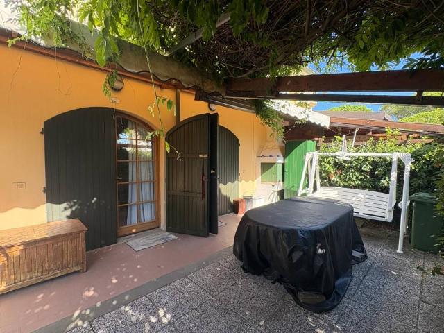 Villa Schiera in vendita a Punta Marina Terme, Ravenna