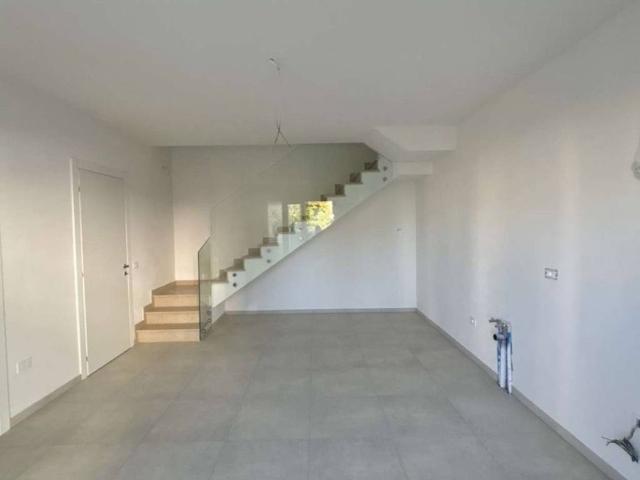 Villa Schiera in vendita a Ravenna, Reggio Emilia