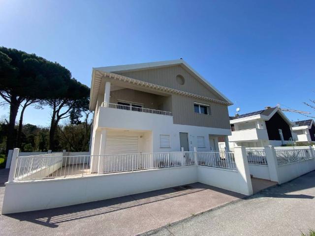 Villa Schiera in vendita a Ravenna, Reggio Emilia