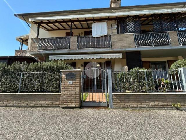 Villa Schiera in vendita a Ravenna, Reggio Emilia