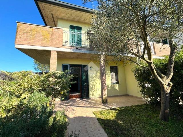 Villa Schiera in vendita a Ravenna, Reggio Emilia