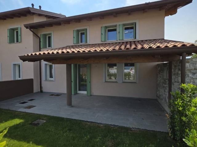 Villa Schiera in vendita a Reana del Rojale / Reane dal Roiâl, Friuli-Venezia Giulia