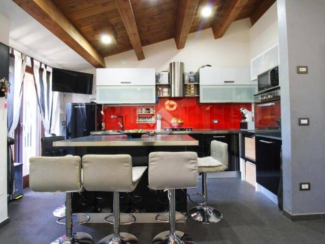 Villa Schiera in vendita a Contrada Ricciola, Marche